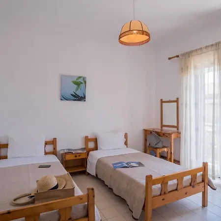 Tonia And Hotel Agios Markos